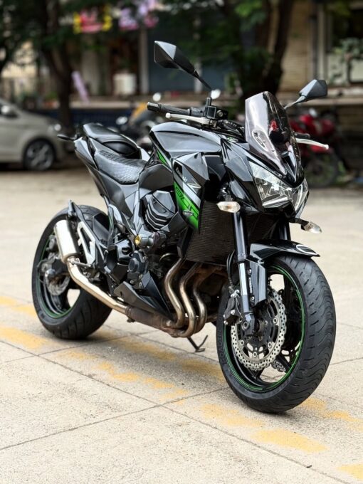 Kawasaki z800 (Abs)