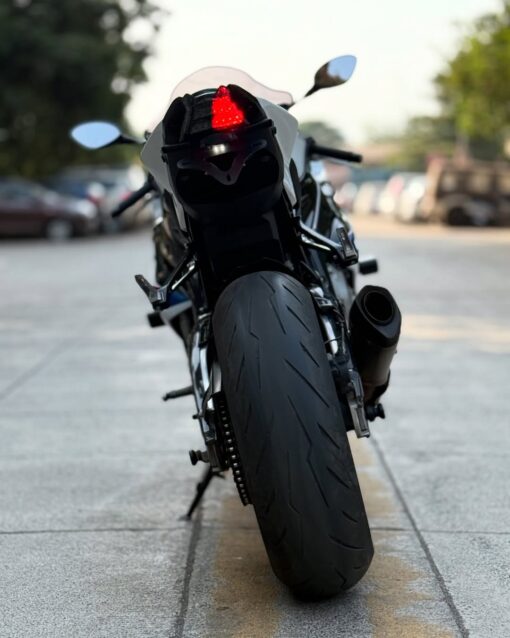 BMW S1000RR Pro