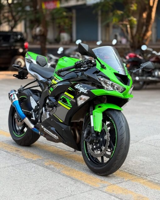 Kawasaki ZX6R (abs)